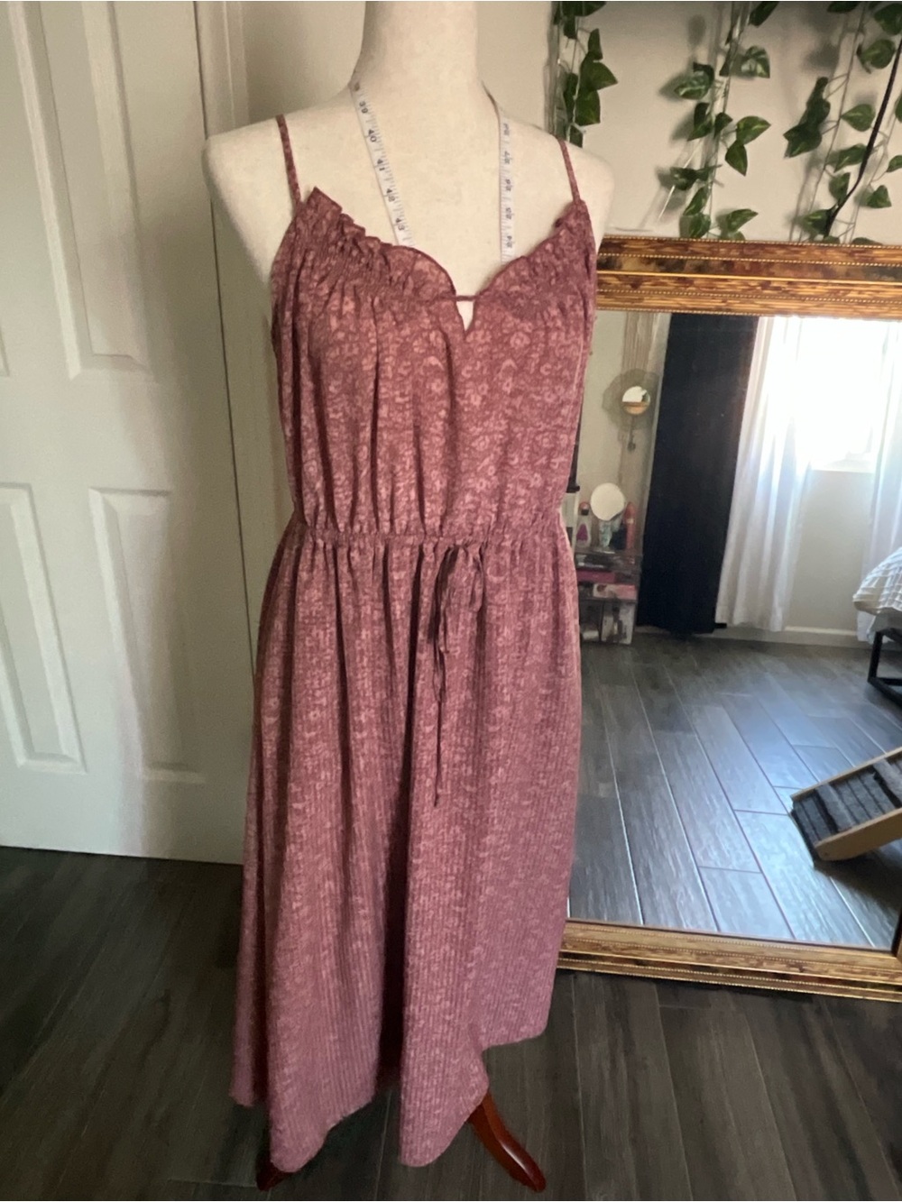 Universal Thread Mauve Floral-Print Spaghetti-Strap Midi Dress